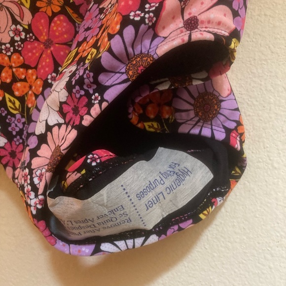 NWT Vintage style Floral V Strappy front One Piece Swimsuit - Picture 5 of 6